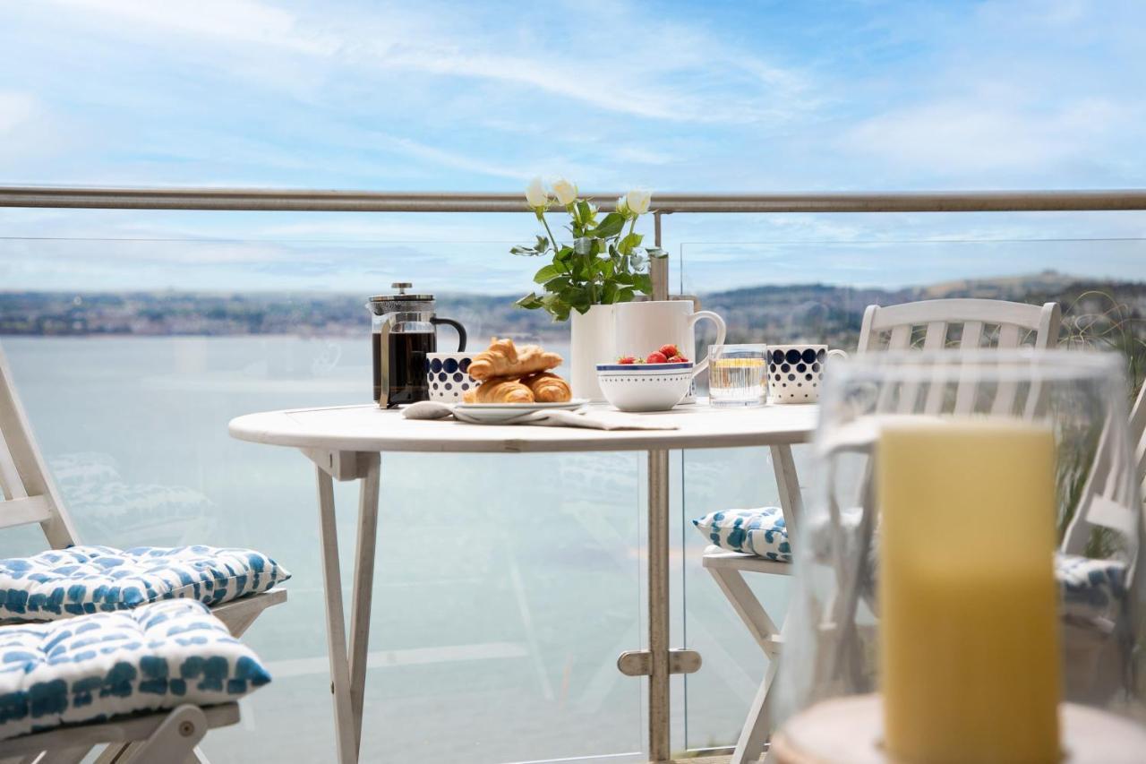 A7 Masts - Striking Beach Bolthole Apartment With Beautiful Sea Views Private Balcony & Parking Торки Екстериор снимка